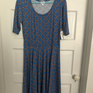 Comfortable Lula Roe dress!!